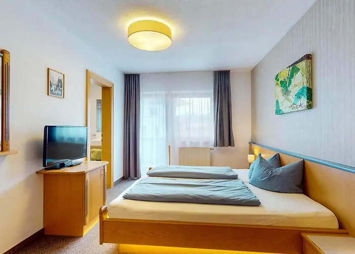 Cafe Heim Guest house 4*